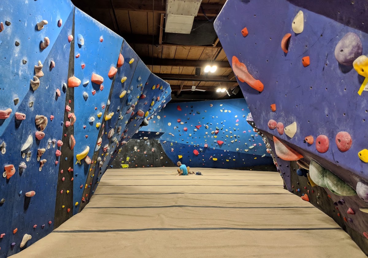 The Circuit Bouldering Gym SW - Photo 2