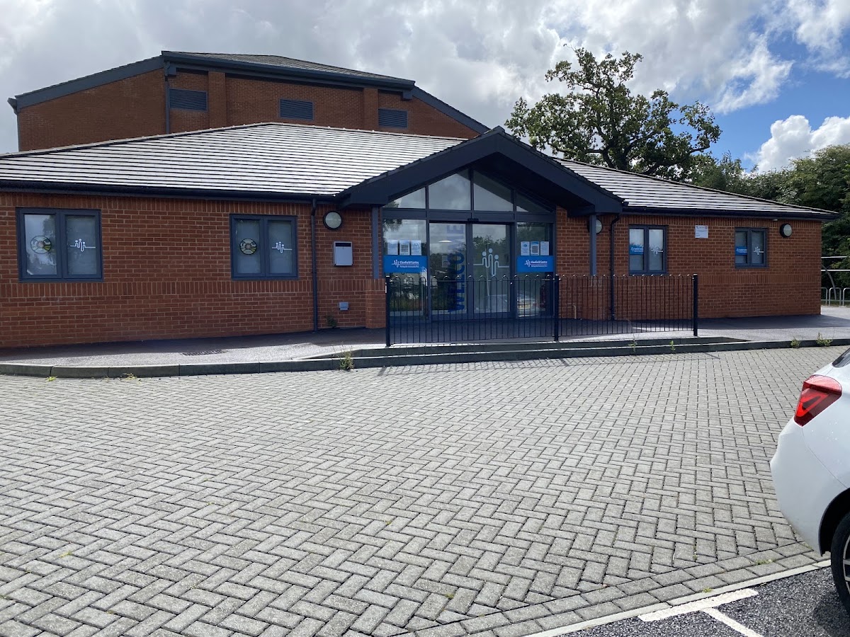 The Clanfield Centre - Photo 2
