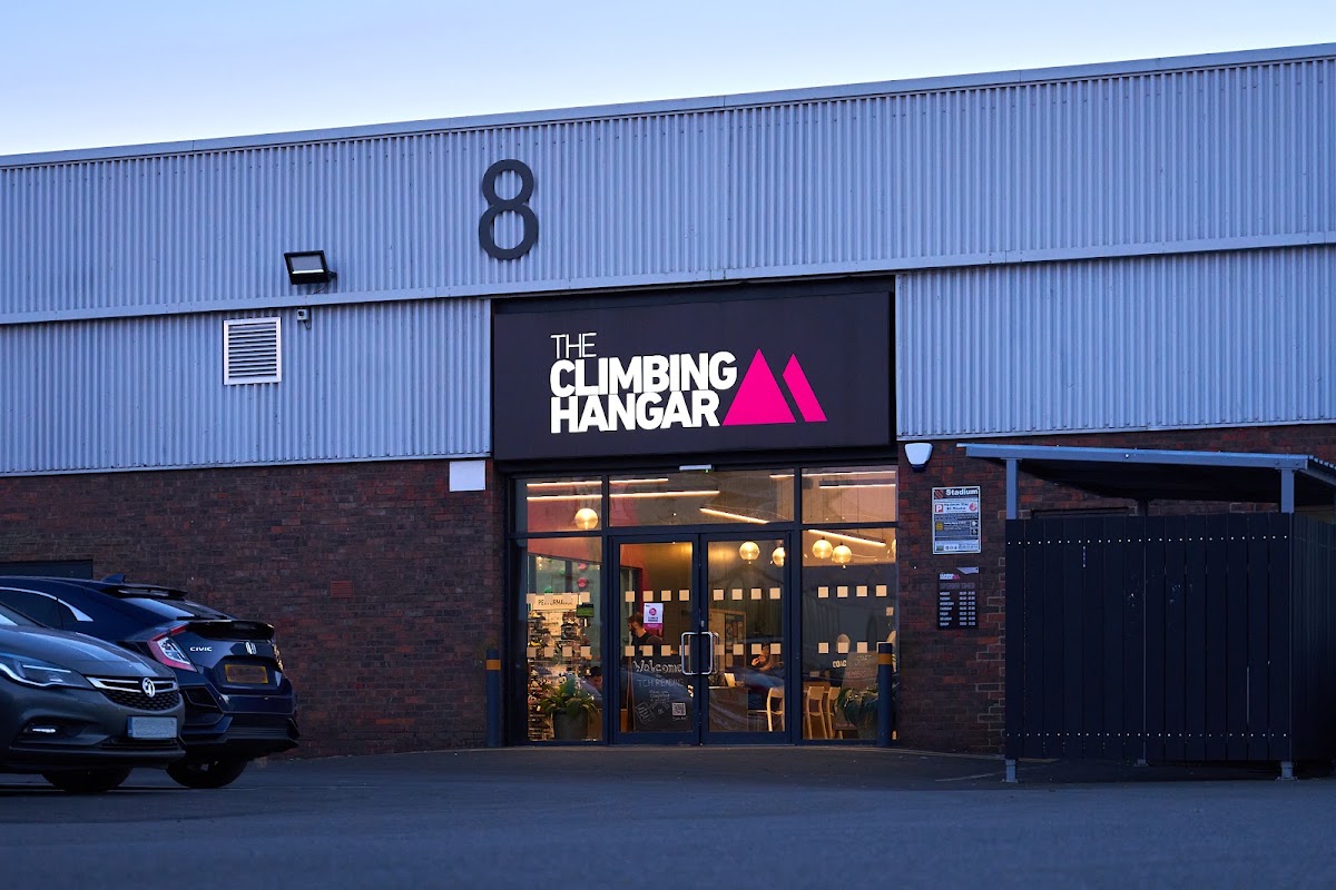 The Climbing Hangar Reading