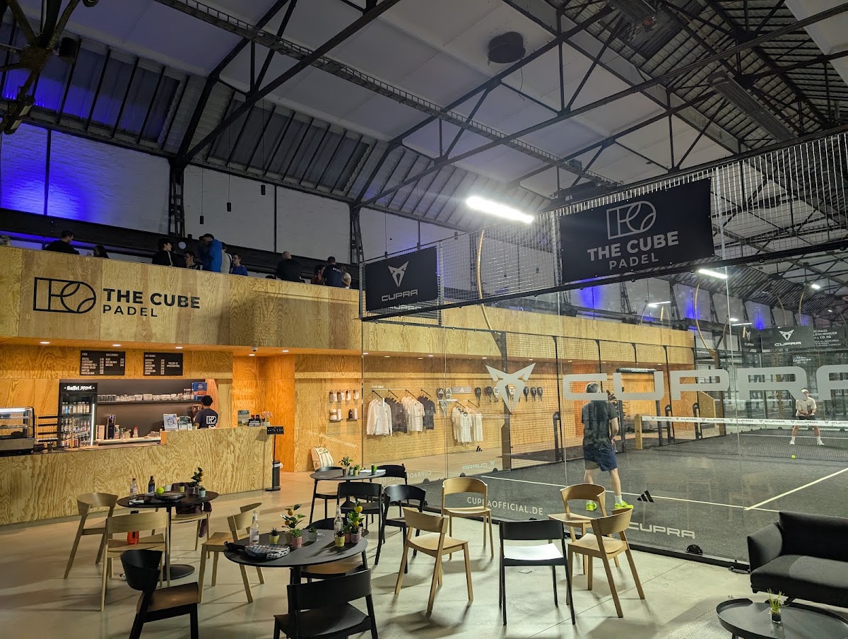 The Cube Padel - Carlswerk - Photo 2