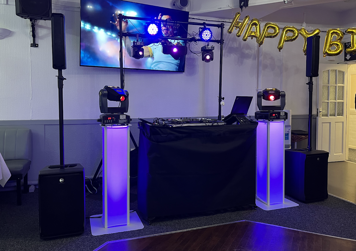 The Hull and East Riding Sports Club - Photo 2