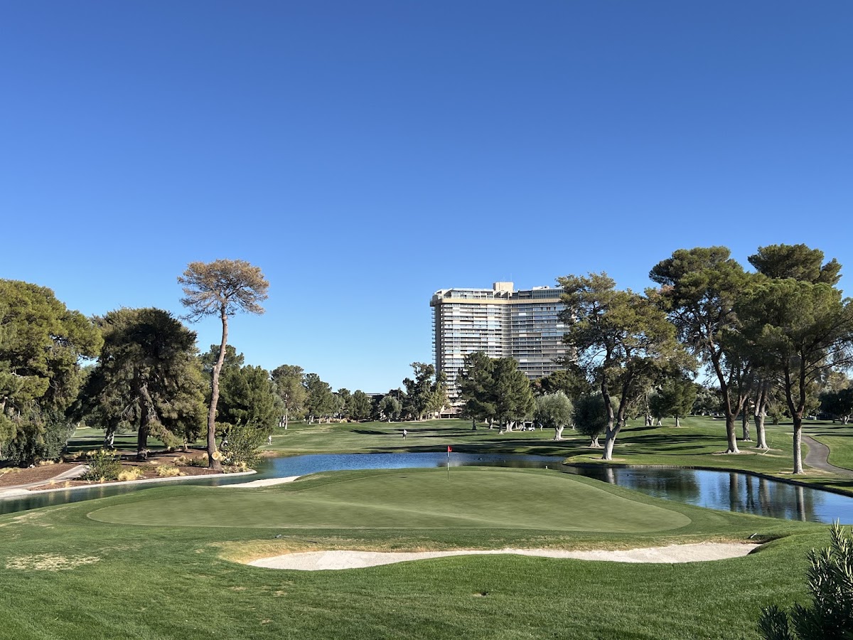 The Las Vegas Country Club - Photo 2