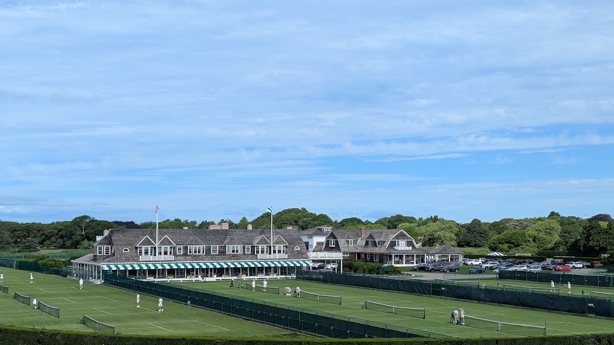 The Meadow Club of Southampton - Photo 1