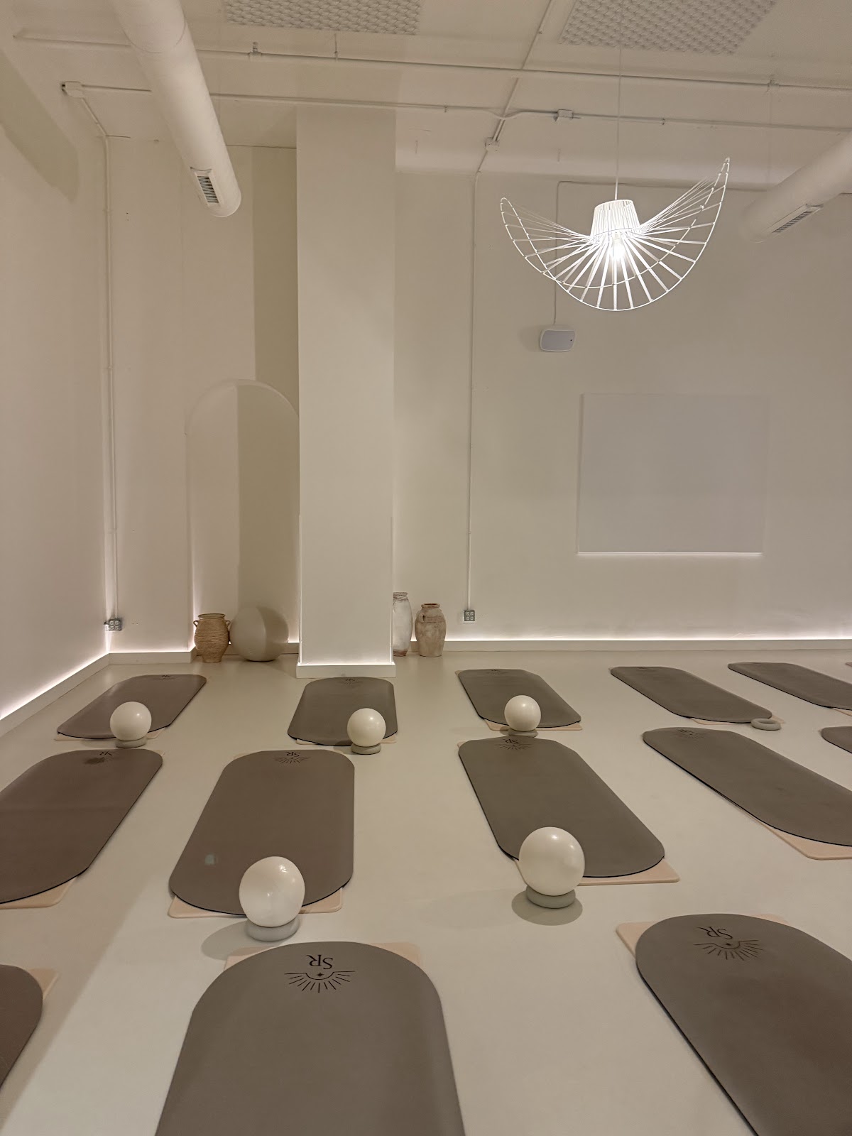 The Sol Room - Photo 2