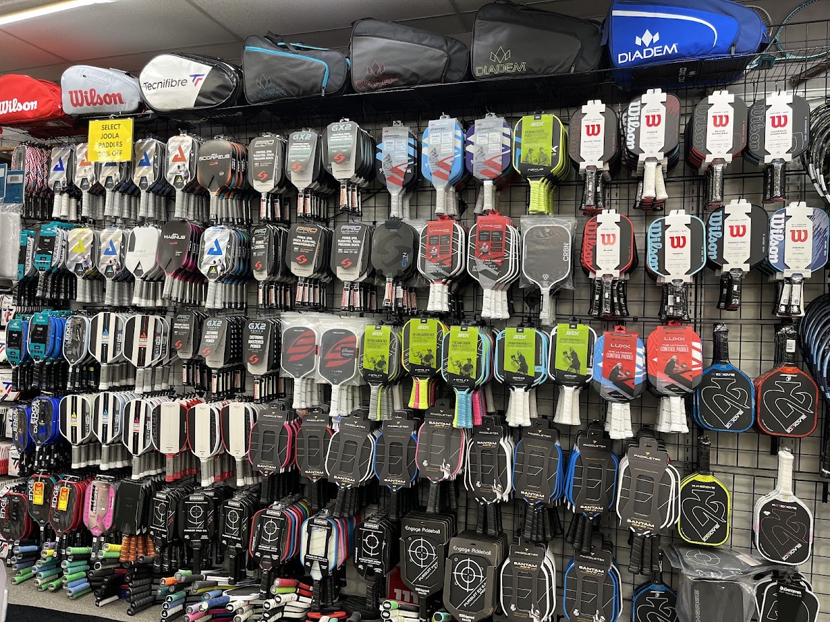 The Tennis Shoppe - Photo 3