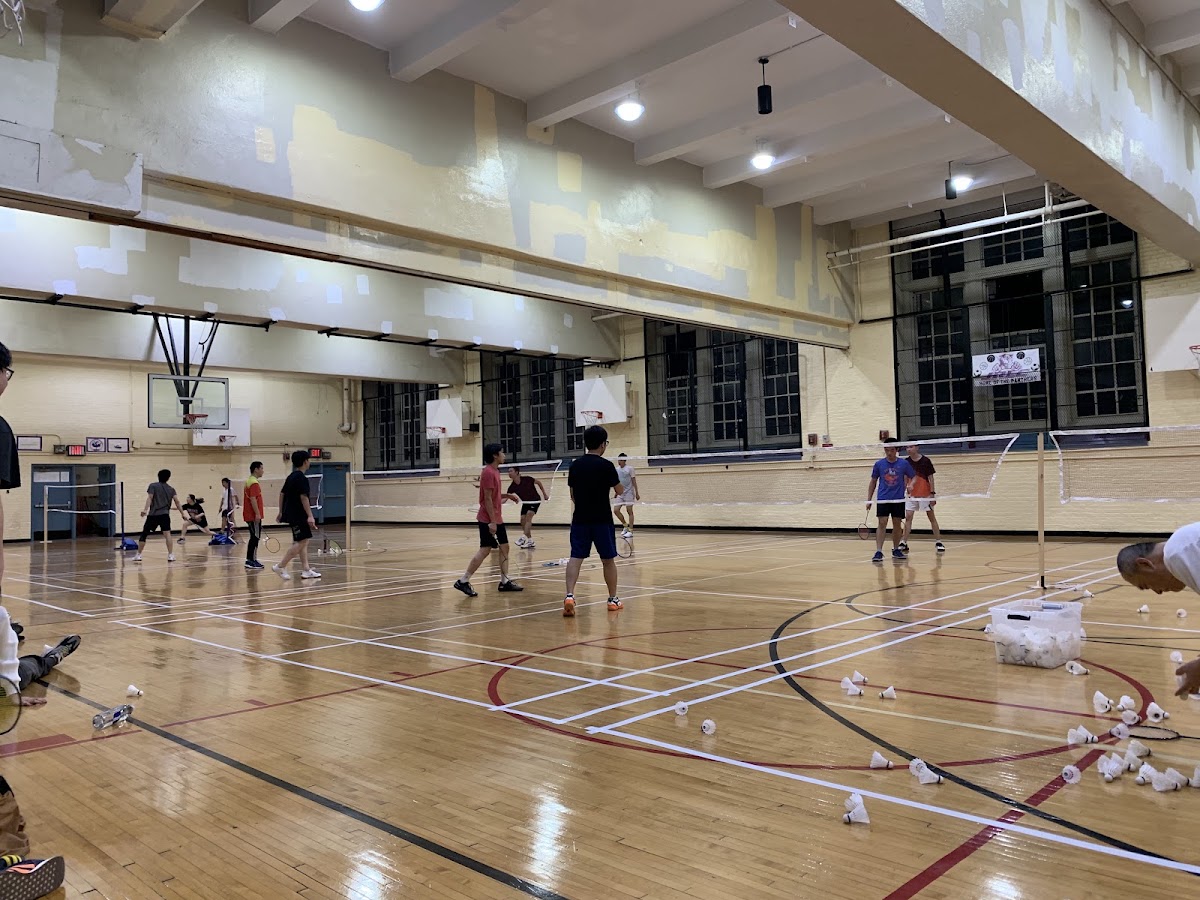 Tiger badminton training center - Photo 3