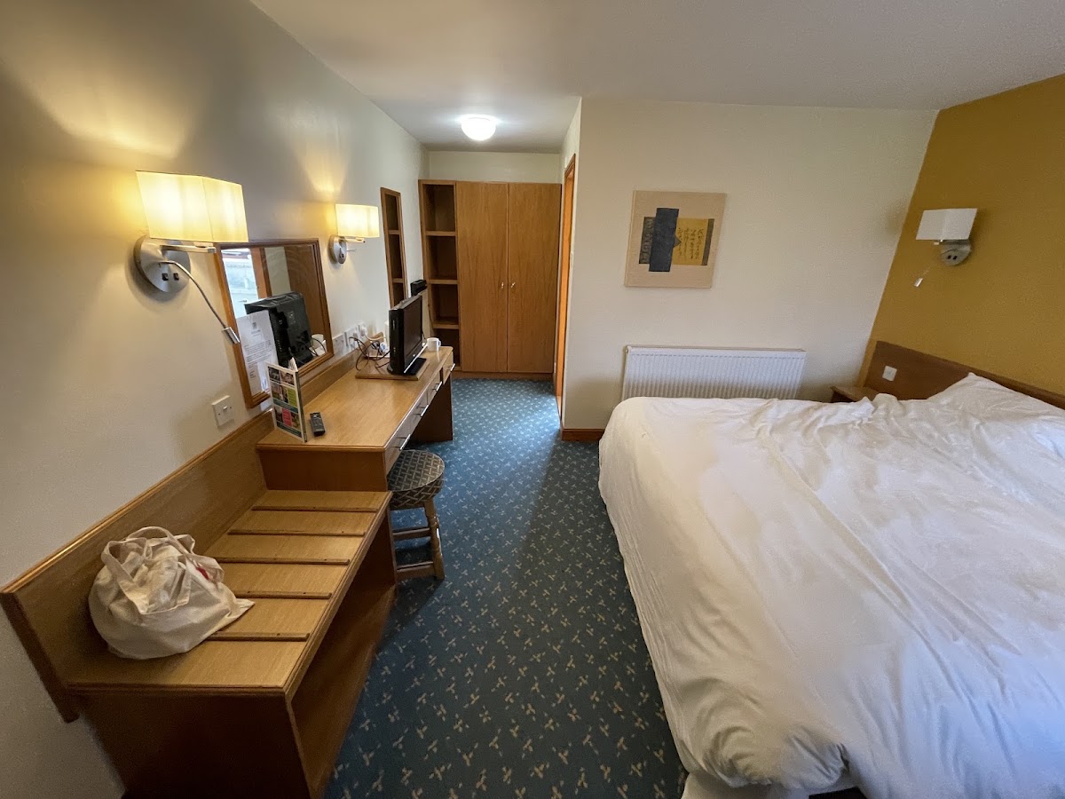 Tollgate Hotel & Leisure - Photo 2