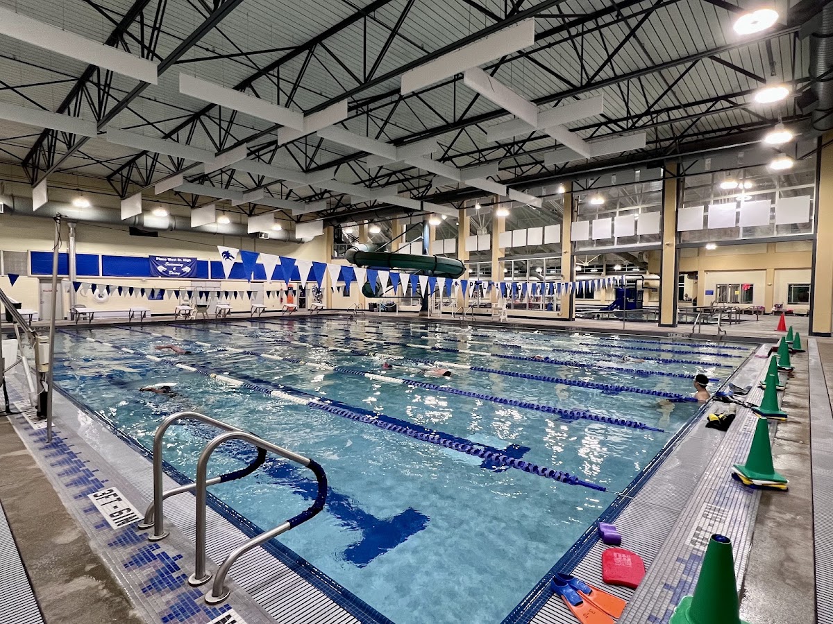 Tom Muehlenbeck Recreation Center - Photo 3