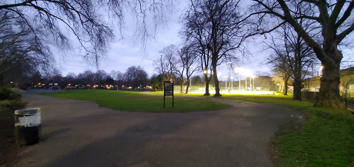 Tower Hamlets Tennis (Bethnal Green Gardens) - Photo 3