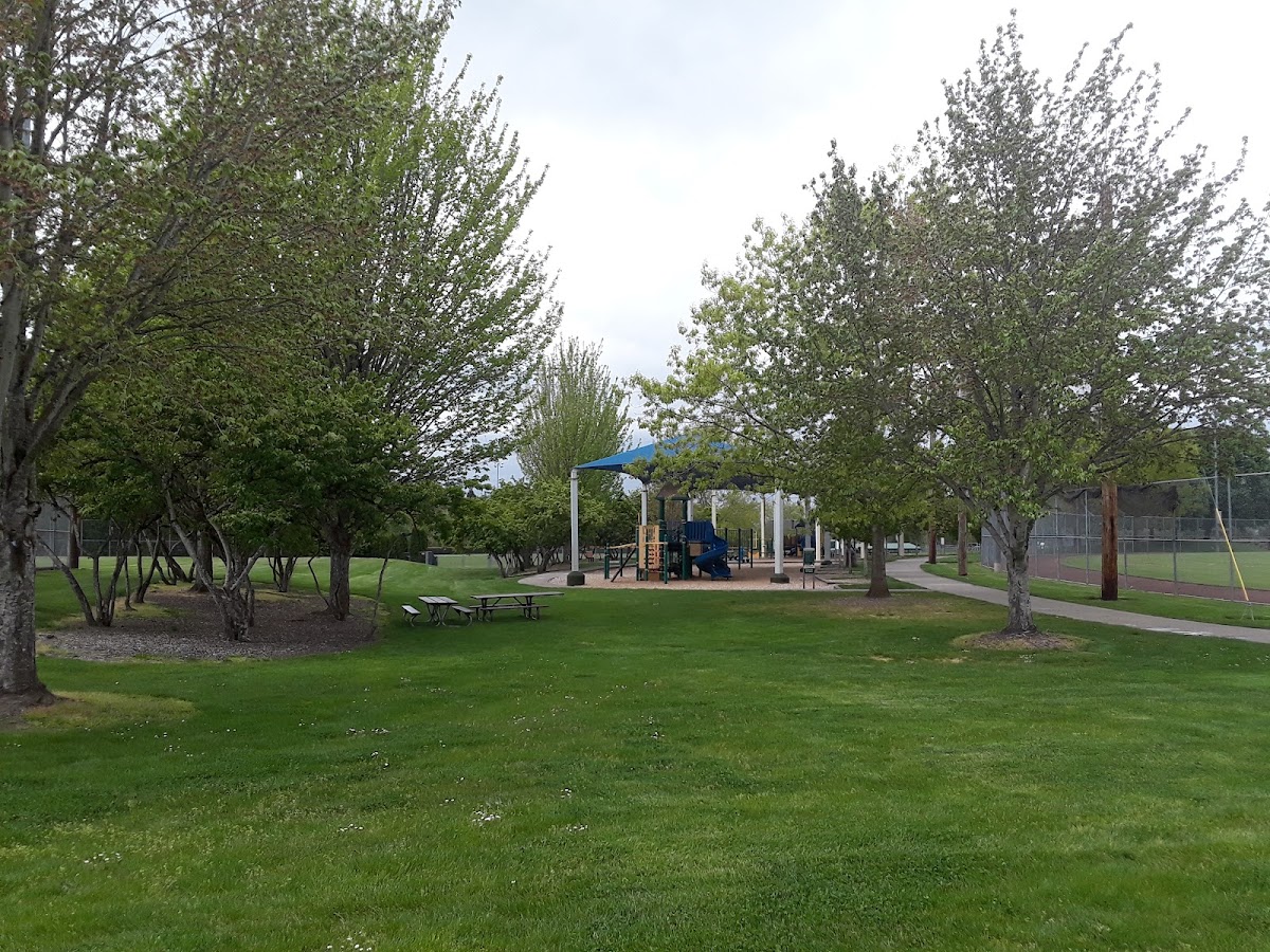 Tualatin Hills Park & Recreation District - Photo 1