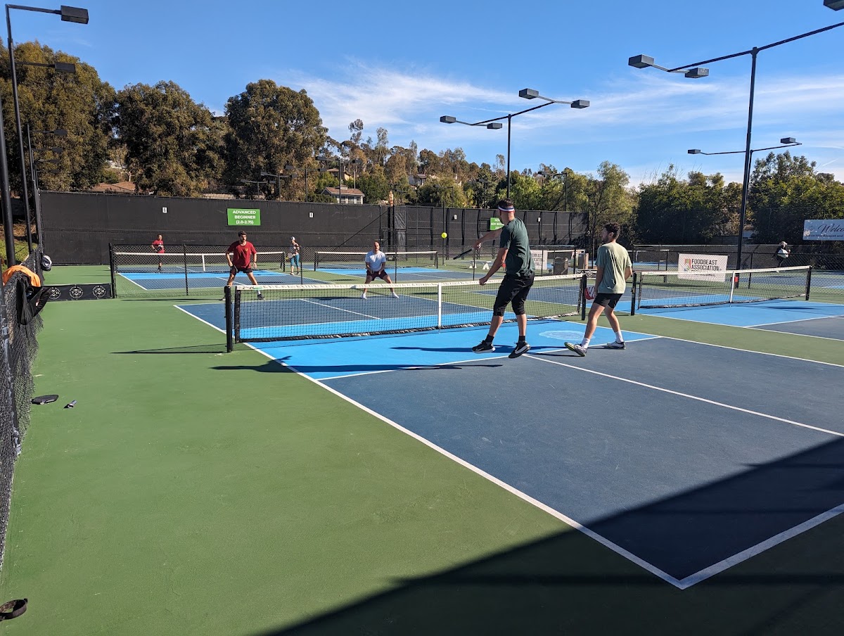 Tustin Hills Racquet Club - Photo 1
