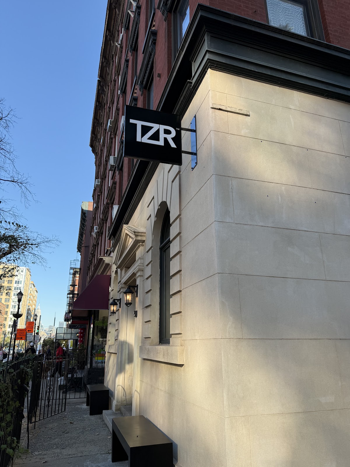 TZR - Photo 2