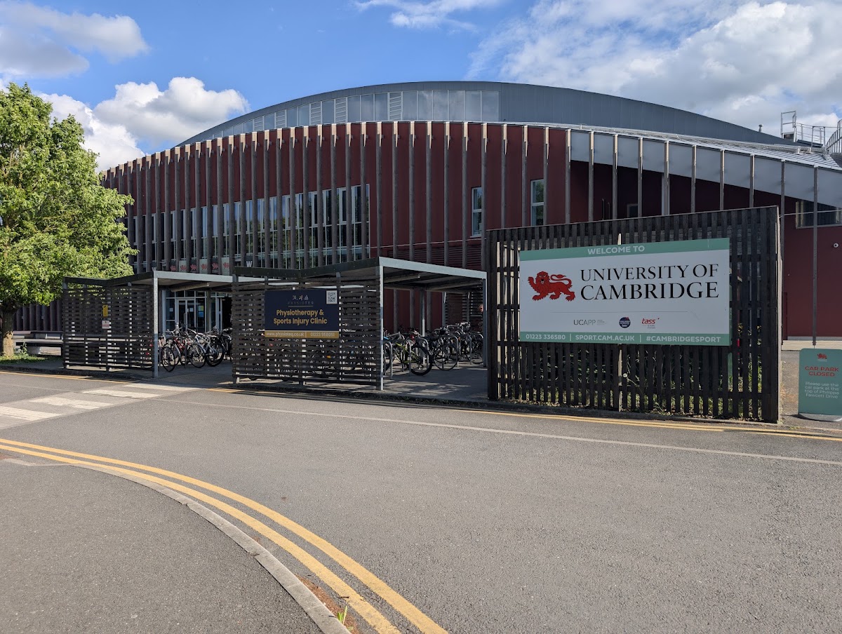 University of Cambridge Sports Centre - Photo 2