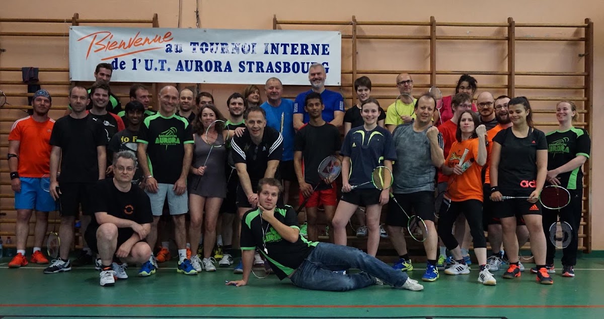 UT Aurora badminton - Photo 3