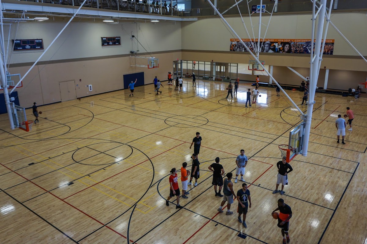 UTEP Student Recreation Center - Photo 2