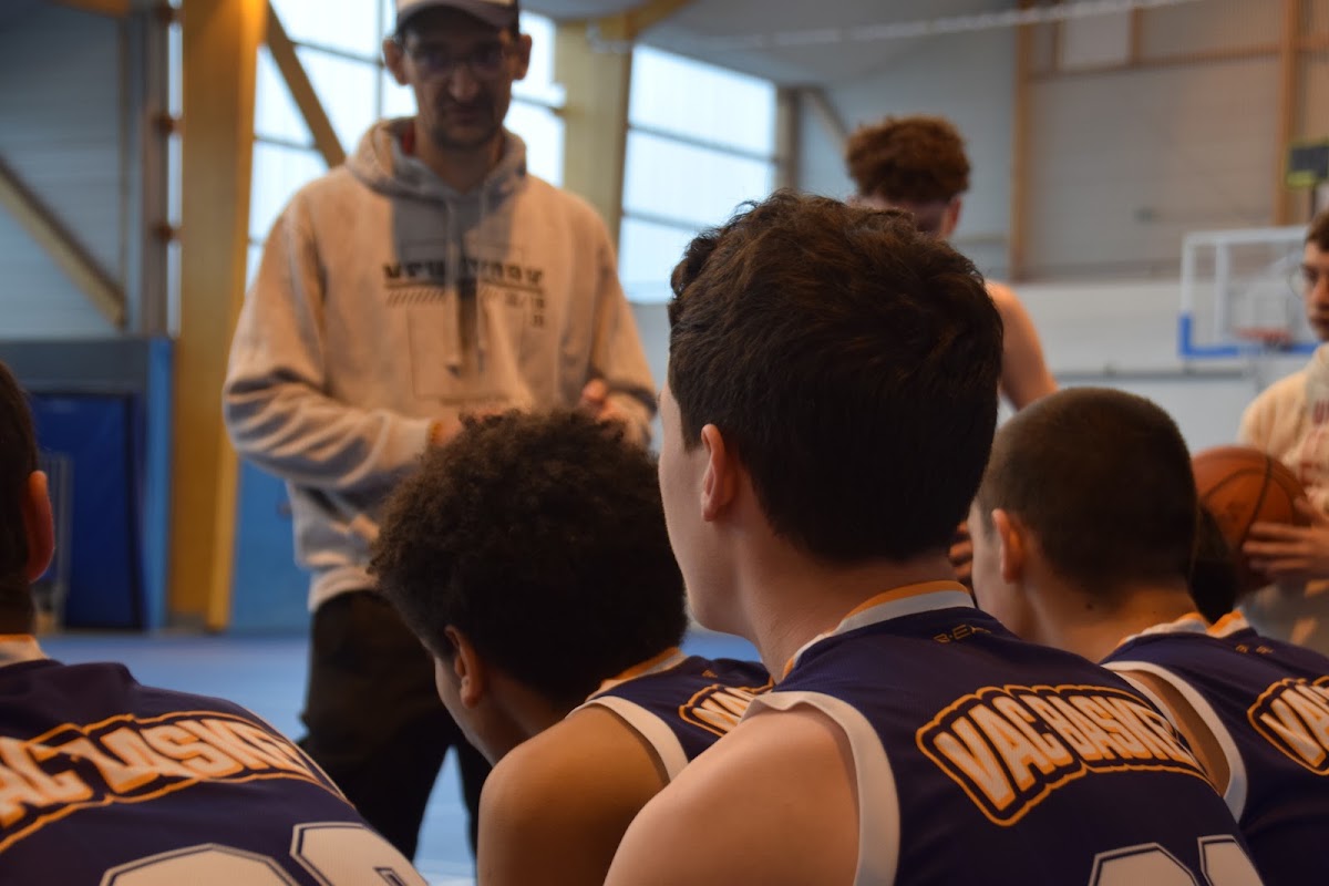 VAC Basket - Vannes Athletic Club Basket - Photo 1