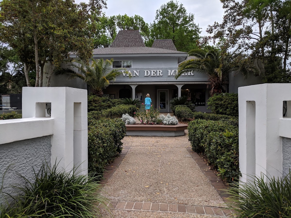 Van Der Meer Tennis Center - Photo 2