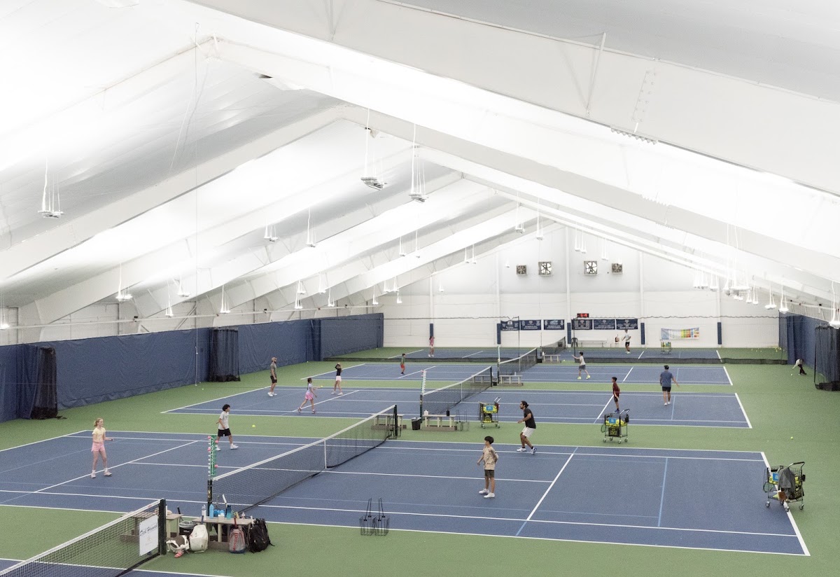Vancouver Tennis Center - Photo 2