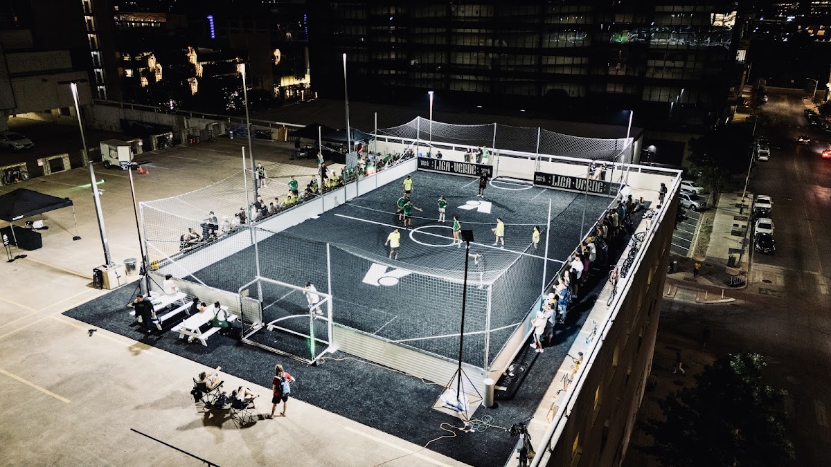 Vanta Athletics (Rooftop Sports Facility) - Photo 3