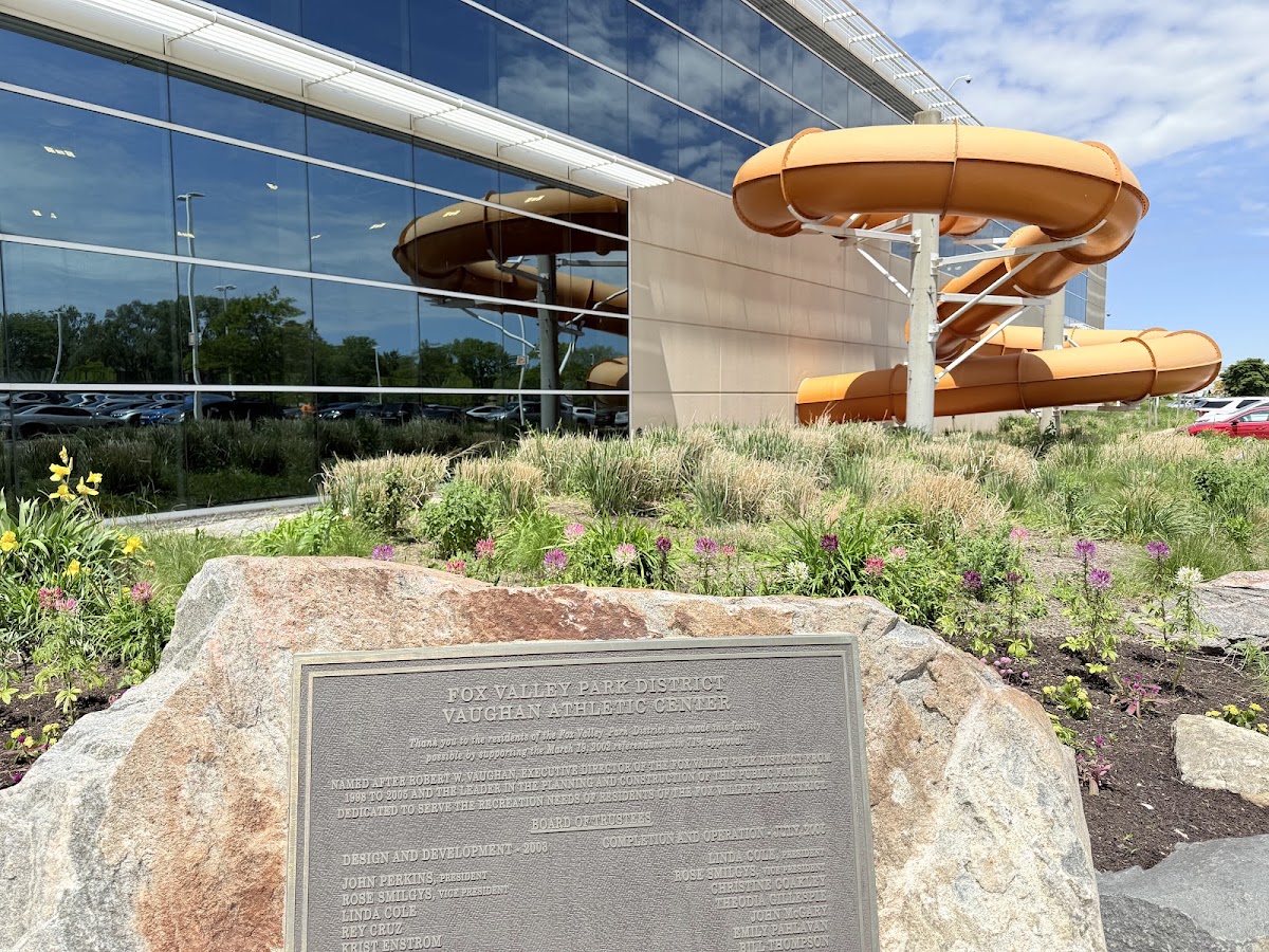Vaughan Athletic Center - Photo 3