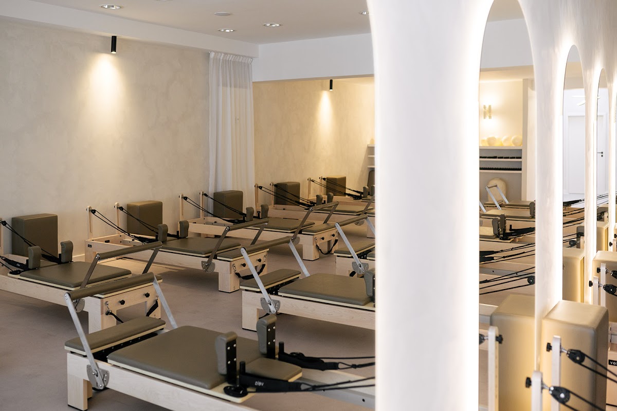 Vela Pilates - Reformer Studio Düsseldorf - Photo 1