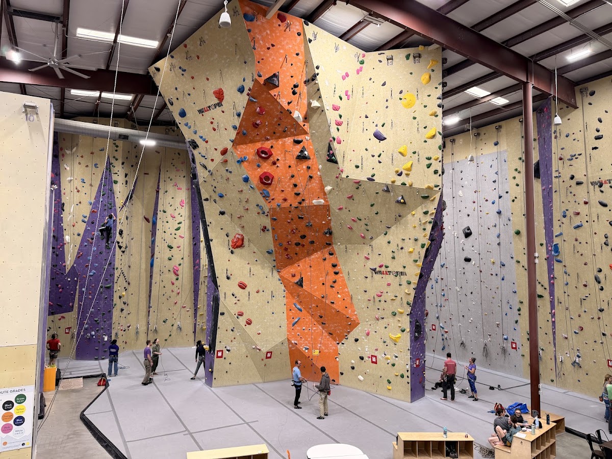 Vertical Adventures - Photo 2