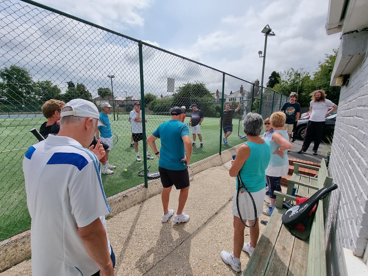 Victoria Avenue Lawn Tennis Club - Photo 2