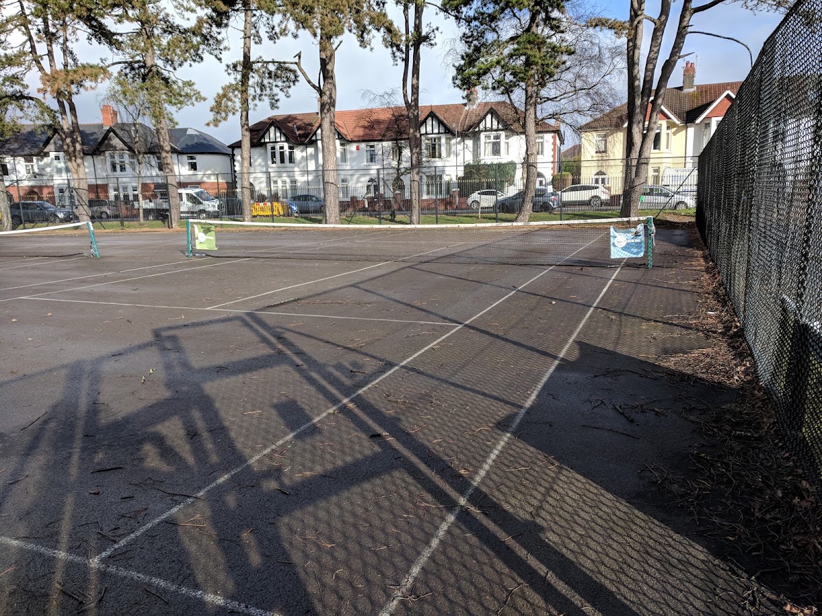 Victoria Park Tennis Courts - Photo 3
