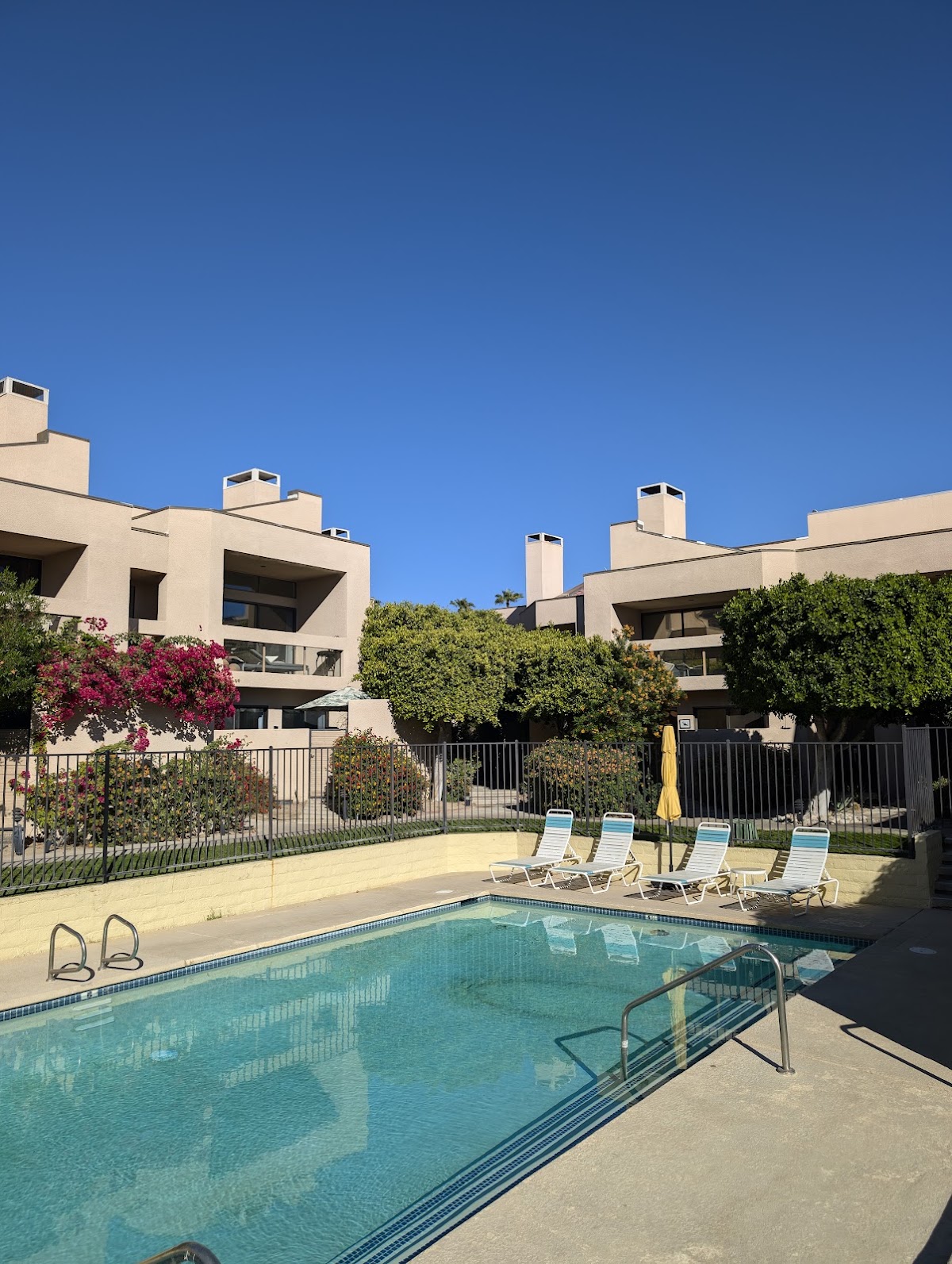 Village Racquet Club - Photo 2