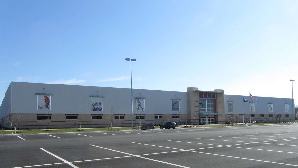 Virginia Beach Field House - Photo 1