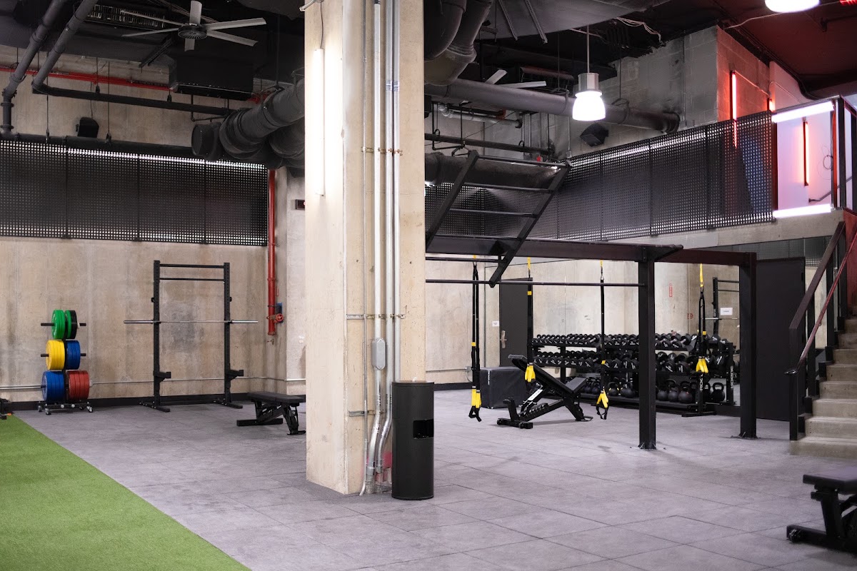 VITAL Climbing Gym - Lower East Side - Photo 3