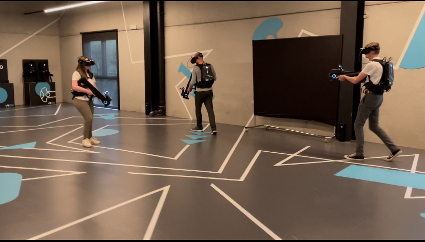 VR Base Kortrijk - Photo 2