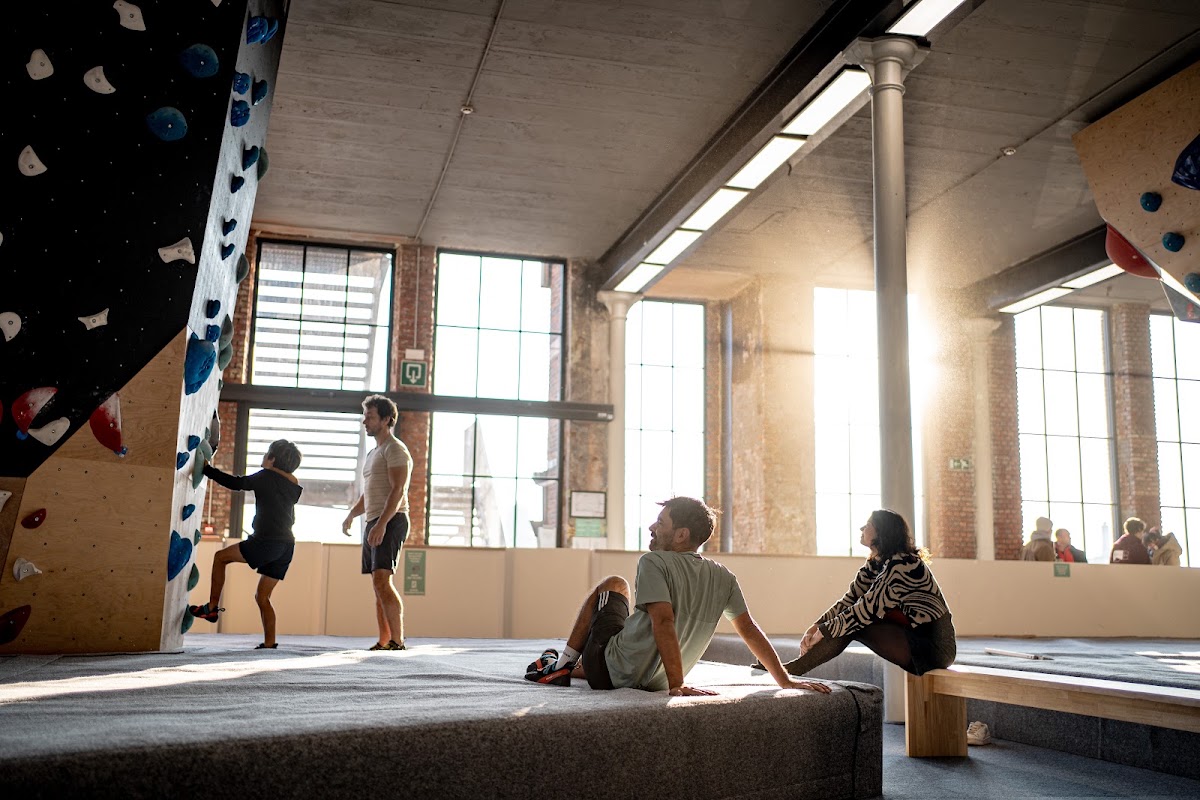 Walden Bouldering - Photo 2