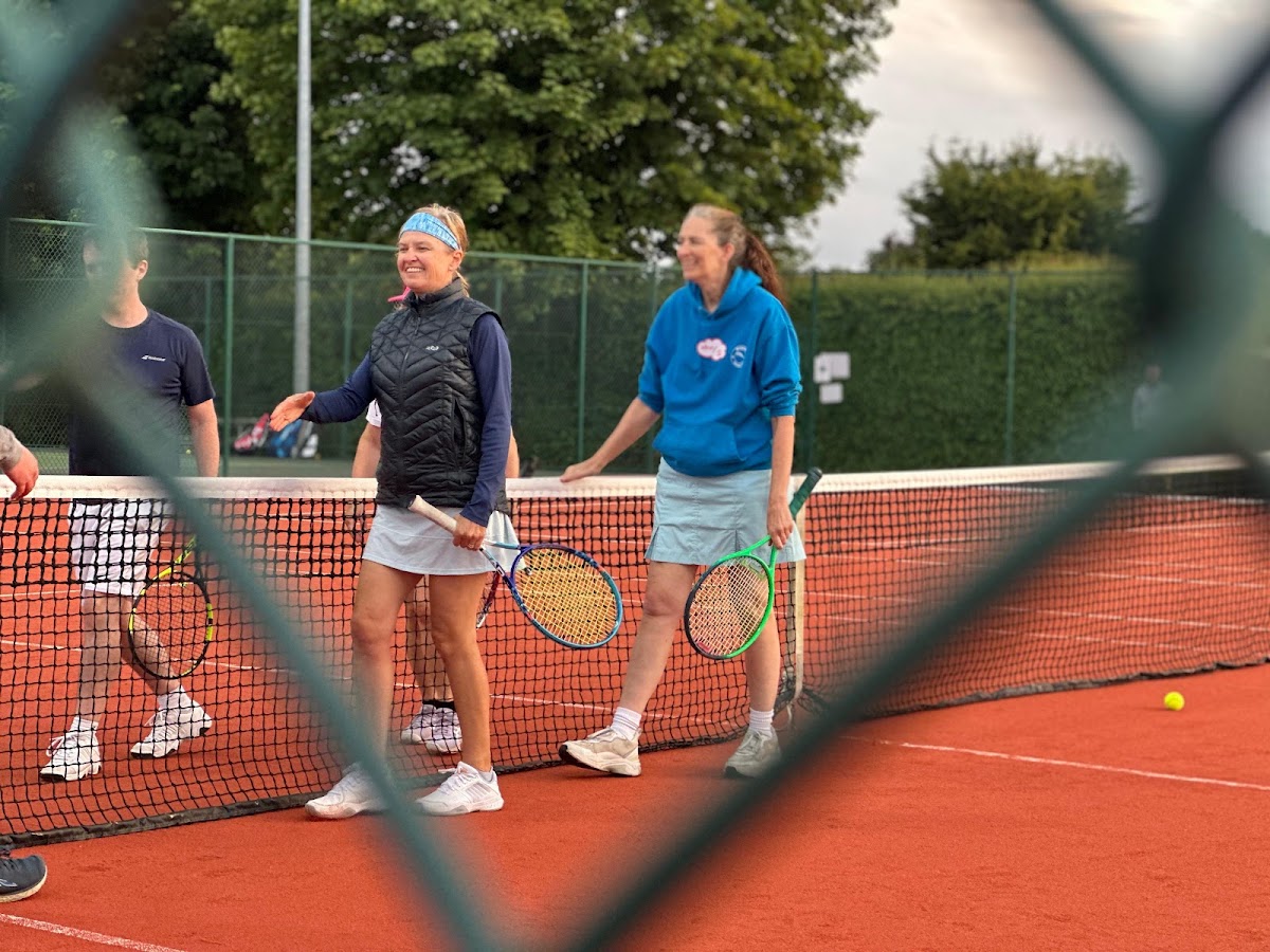 Wargrave Tennis Club - Photo 2