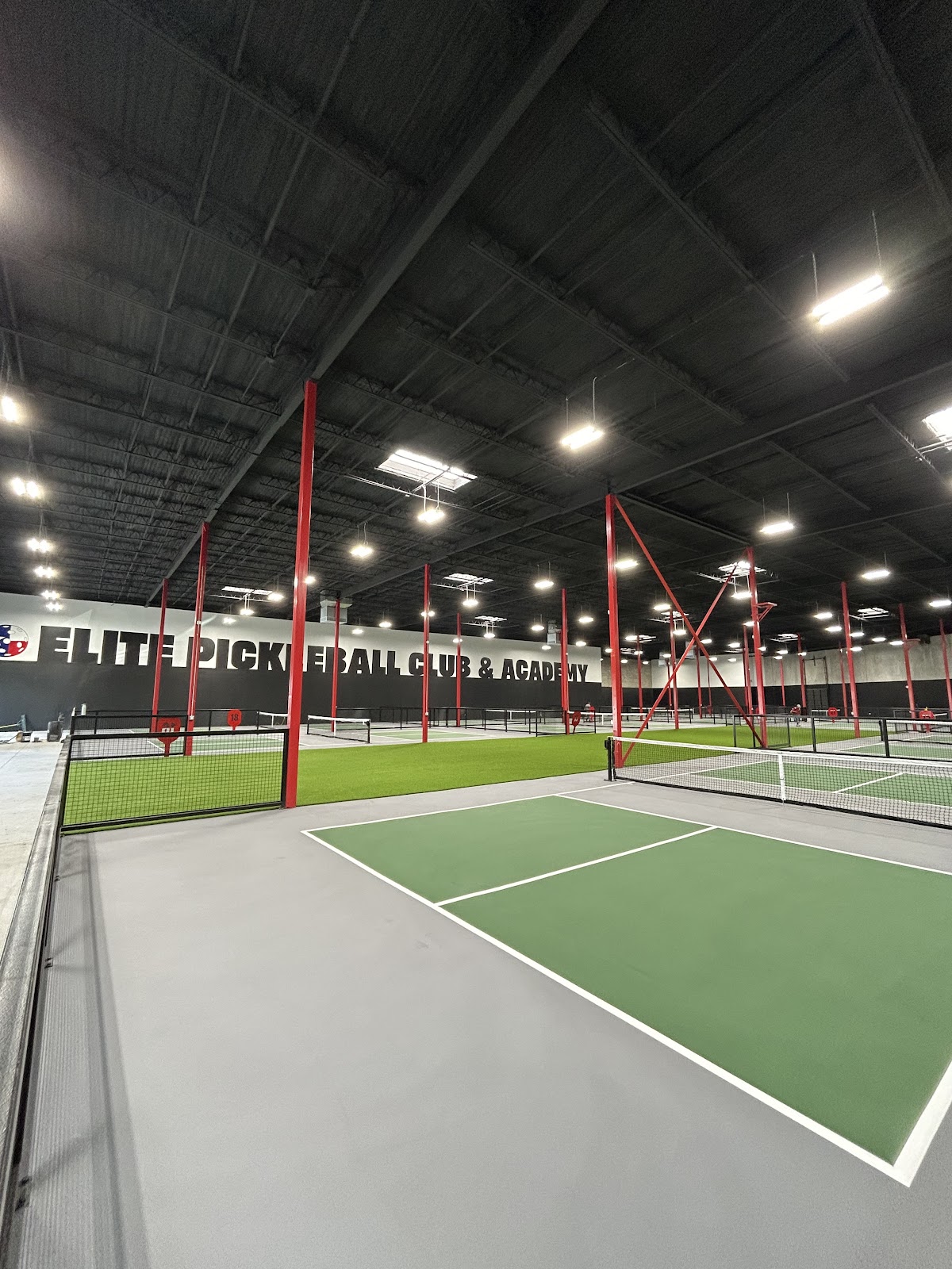 Webuildpickleballcourts - Photo 2