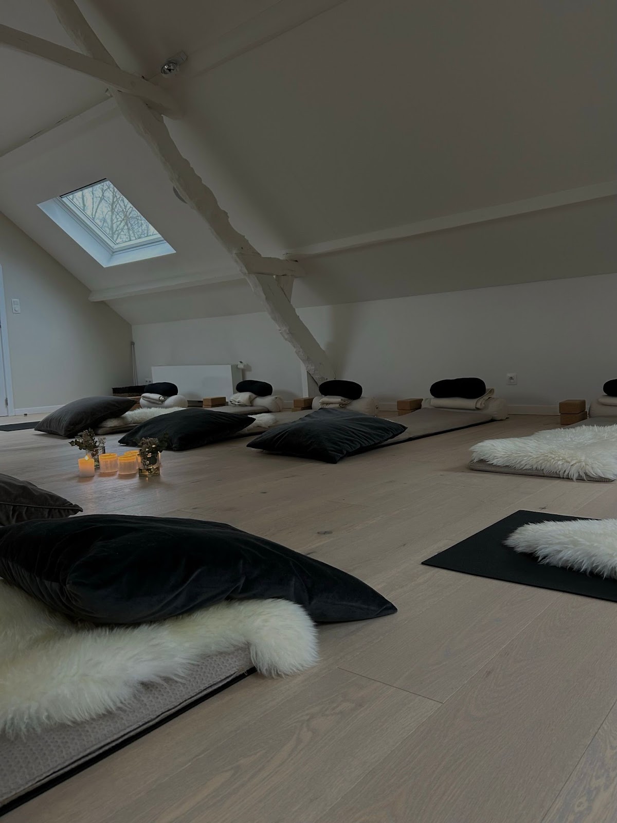 WELL Yoga & Pilates - Photo 3
