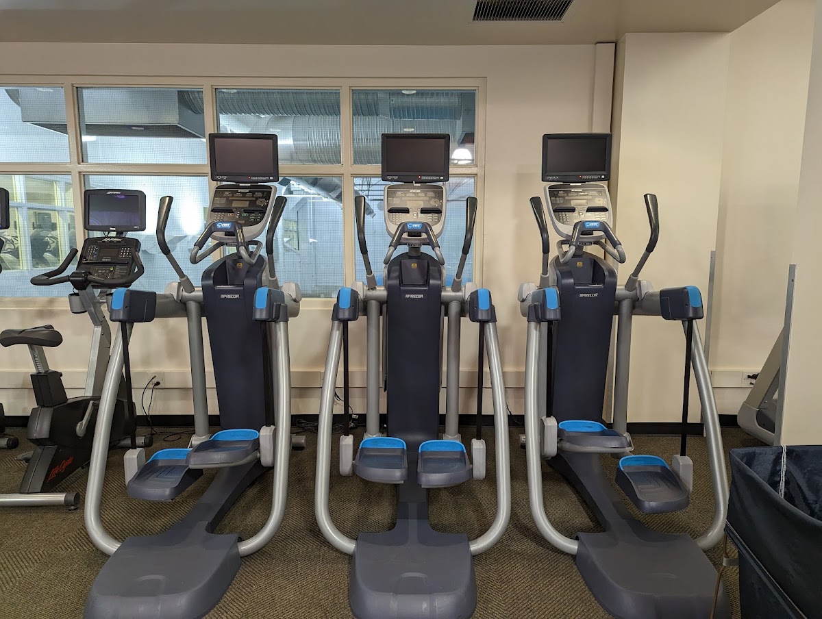West Loop Athletic Club - Photo 3