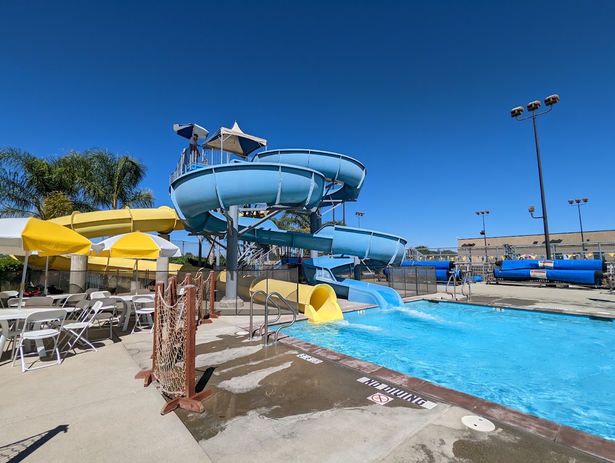 West Sacramento Recreation Center - Photo 2
