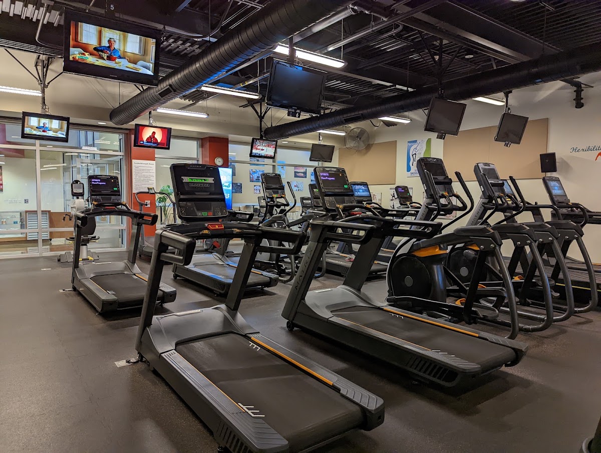 West Sacramento Recreation Center - Photo 3