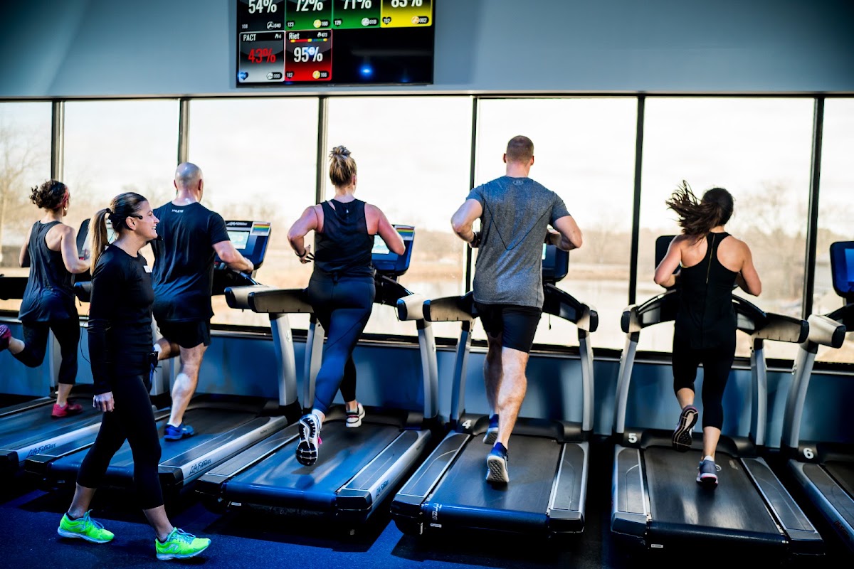 Wheaton Sport Center - Photo 3