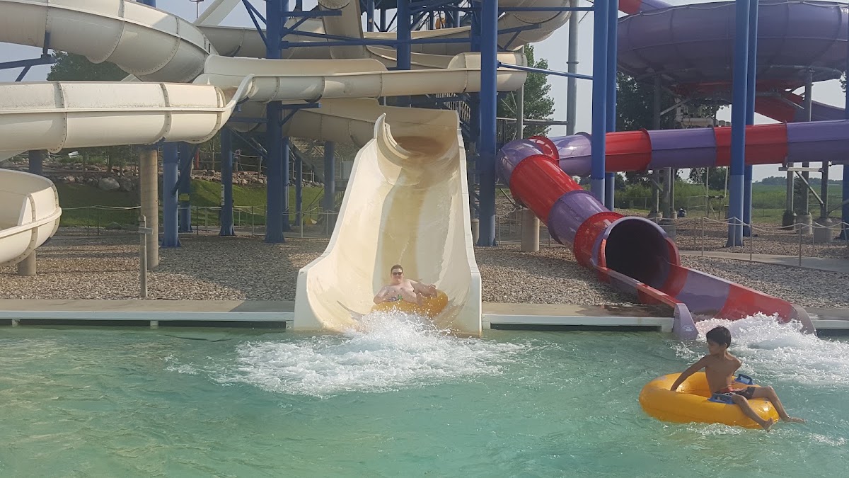 Wild Water West Waterpark and Flamingo Falls Campground - Photo 2