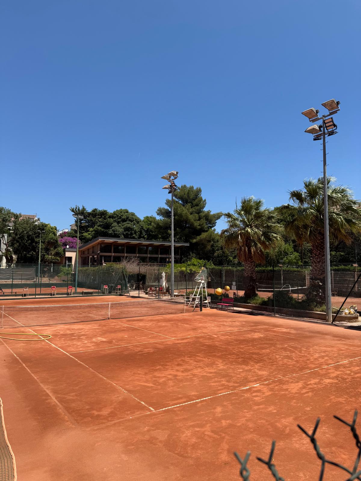 William Tennis Club - Photo 2