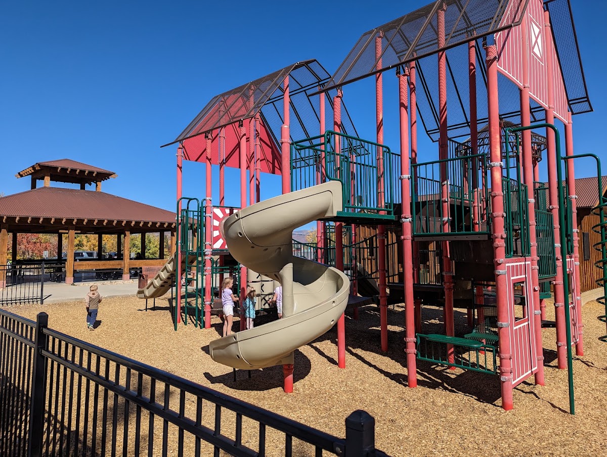 Willow Creek Park - Photo 2