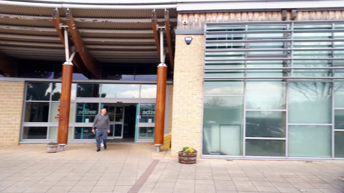 Willowburn Leisure Centre - Photo 2