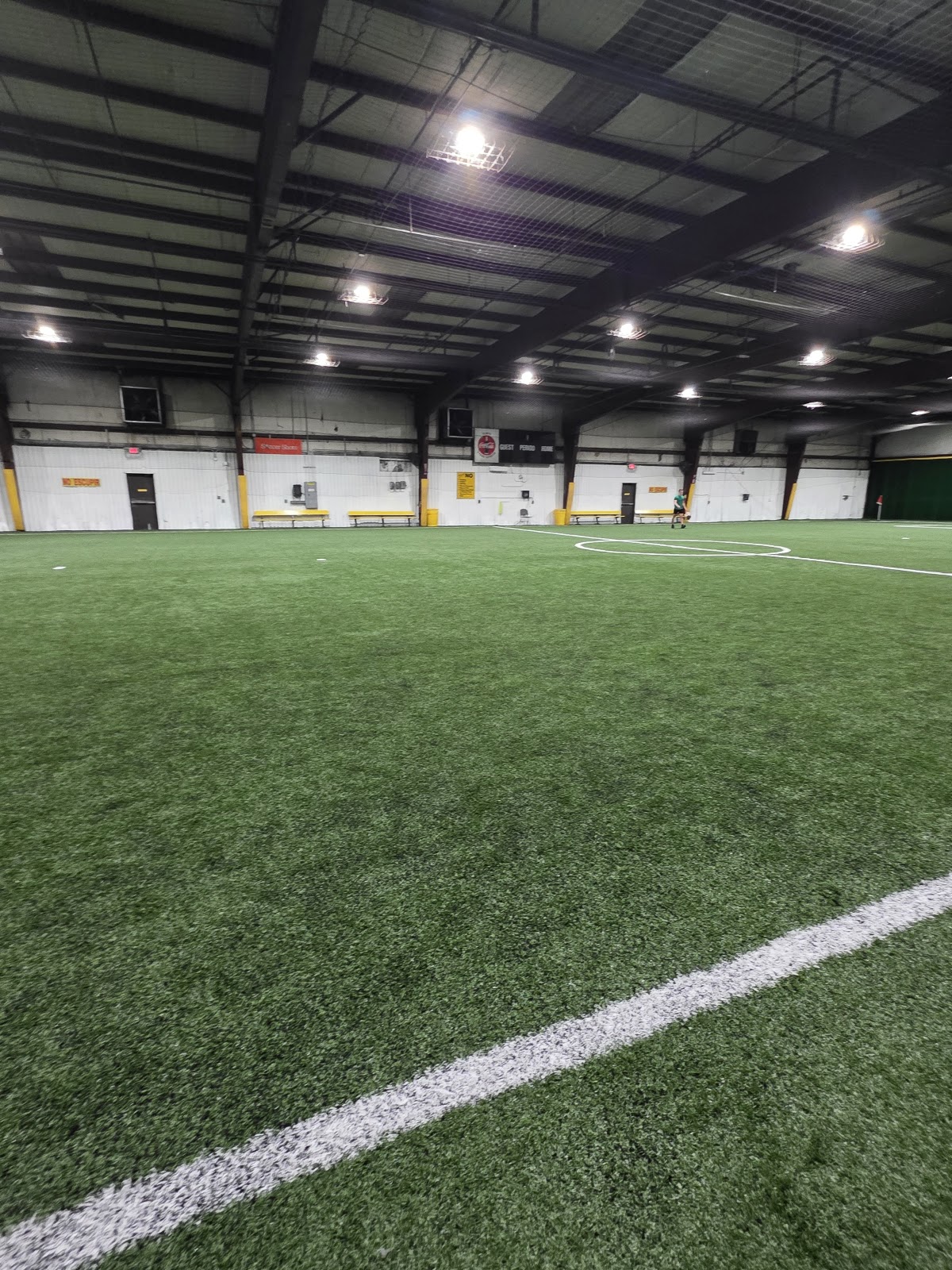 Wolf's Indoor Soccer - Photo 3