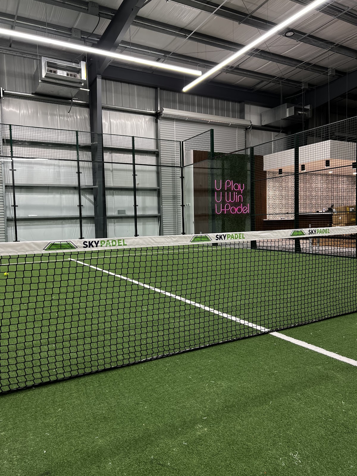 Woodlands Indoor - Photo 1