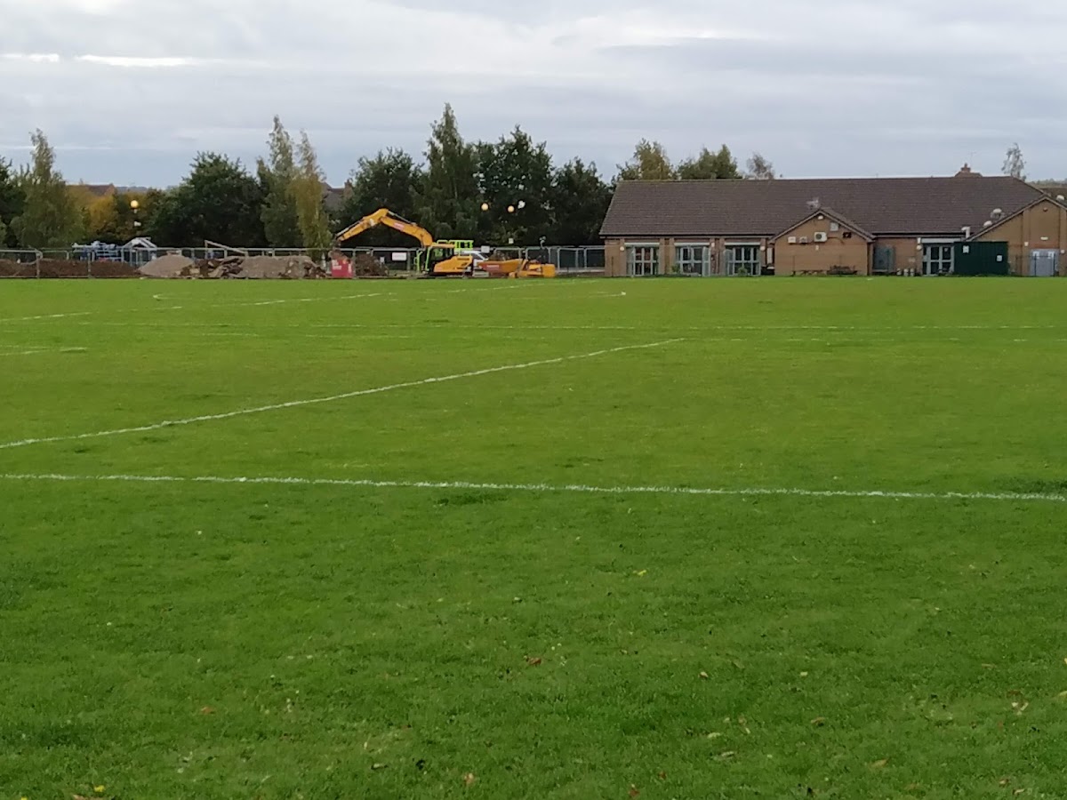 Wootton Community & Sports Centre - Photo 1