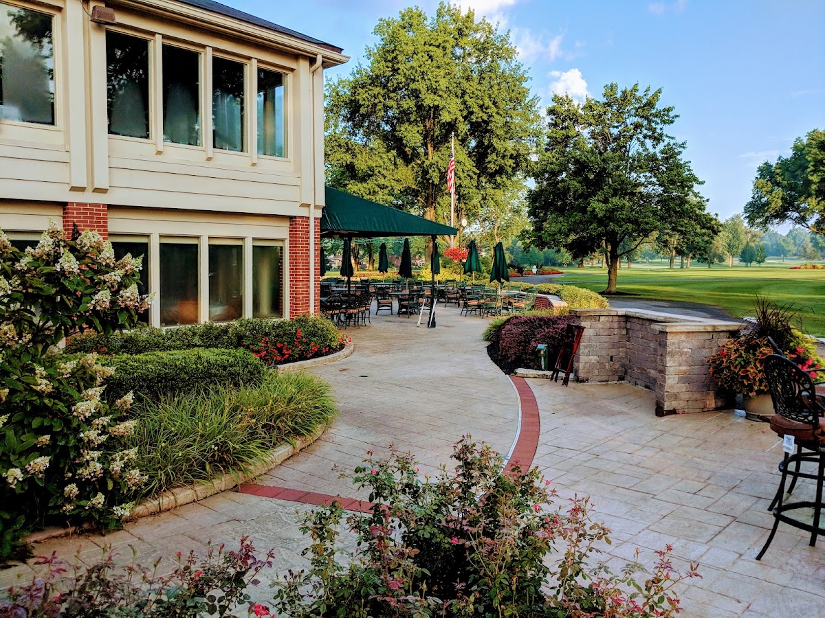 Worthington Hills Country Club - Photo 2