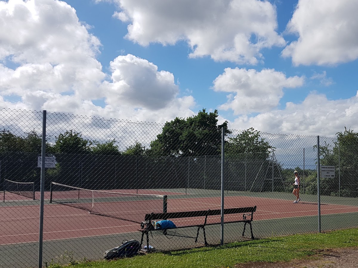 Wymondley Tennis Club - Photo 1