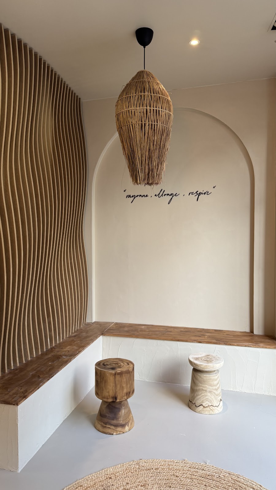 YLLW CLUB - Photo 1